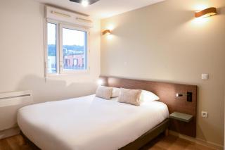 Comfort Aparthotel Versailles, St Cyr l'Ecole - 8