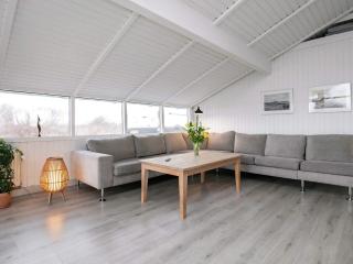 Modern Pool House with View - By Traum Ferienwohnungen - 1