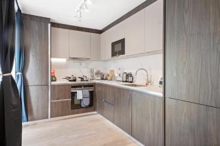 Comfortable London Retreat - Sleeps 6 - 7