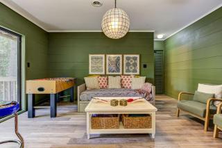 Heavenly Hideaway - Arcade Games, Screened Porch, Pet Friendly + Big Canoe Access - 8