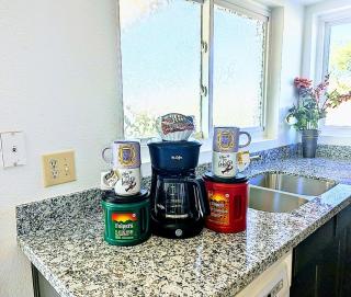 Luxury Home in Phoenix Peoria for 16 Guests & Pool - 7