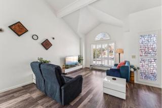 Luxury Home in Phoenix Peoria for 16 Guests & Pool - 4