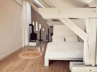 Denkmalgeschütztes Häuschen mit Schwimmteich - 8