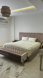 Modern apartment near AUC - 3BR - 3