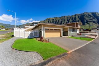 3 Bdrm, Sngl Lvl, Near Beach, BBQ, Pool/Spa, Gym - 1