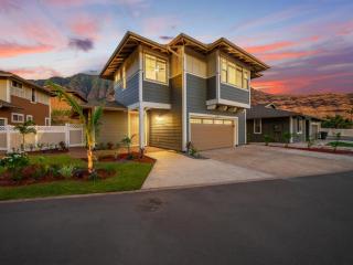 Kalo Homes Tropical Palm Getaway - 8