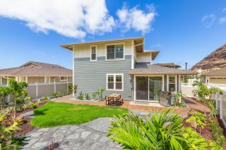 Kalo Homes Tropical Palm Getaway - 5
