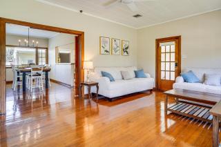 Peaceful Patio and Sunroom Baldwin Retreat - 8