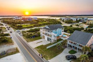Sunny Second Row Beach and BIG views - 8