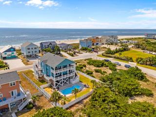Sunny Second Row Beach and BIG views - 0