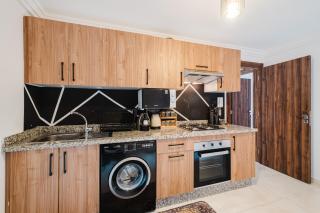 4BR Duplex - Jacuzzi - 10 min walk to M Avenue with Parking and Pool - Marrakesh - 4