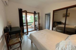 Spacious house with terrace - beach 8 minutes away - 4