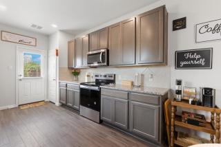 San Antonio Stay Near Lackland Sea World Spacious - 8