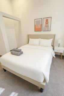 Luxe 2BR Apt Minutes to Dining and Culture - 5