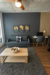 City Escape 2BR Apt with Resort Amenities - 7