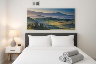 Modern 2BR Gem Rooftop Pool and Workspaces - 5