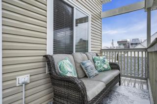 Pool Beach Passes Spacious 3BR Loft Condo Sleeps 8 Seaside Heights - 7