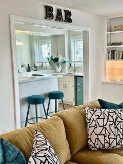 Sky High Luxury Unique 2BR Penthouse Condo ATL - 6