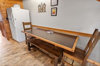 The Pacesetter Best Location on the Mountain - 2