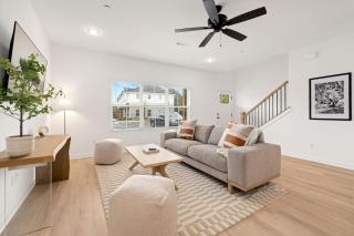 Home Base - Stays of 30 days or more - 2mi to Downtown - 0