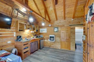 7 Mi to Kenai River Soldotna Cabin with Lake Access - 5
