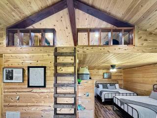 Henbest Hideaway Cabin Boston mountains -Millcreek - 3
