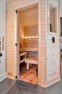 Wilson Park Spa home sauna and walking trails - 7