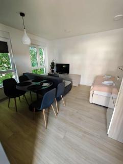 Providenca Studio Apartment with Free Parking - 5