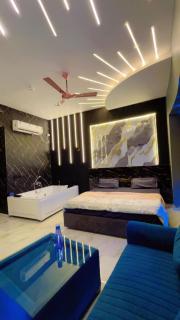 Jacuzzi calms - 1