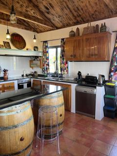 Casa Fitz - Bungalow with Ocean Views and Air Conditioning - 4