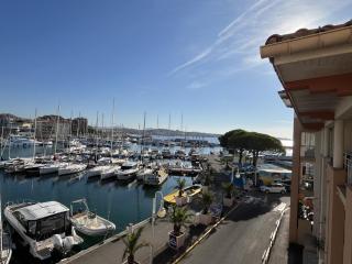 Cap Hermes 200 residence avec piscine et vue port - 3
