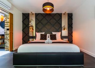 Nuit confort avec Balnéo XXL privative et Climatisation - 9