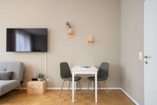 Boho Living Studio - Historic City Center with Free Parking by HERO HOMES - 7