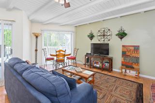 212 Olive Way - 7