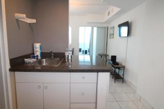 Castle 727 Studio with balcony and Ocean view, Pool, Tennis, Beach Access, Free Parking - 2