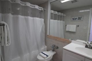 Castle 727 Studio with balcony and Ocean view, Pool, Tennis, Beach Access, Free Parking - 3