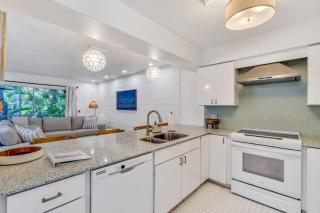 Winter Beach Escape w Pool & Golf Cart - 3