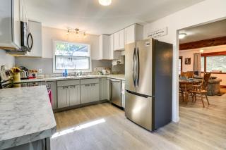 7 Mi to Bighorn Natl Forest Dog-Friendly Home - 2