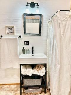 Santa Fe Boxcar #2 Renovated Train Car in the Country - 5