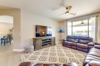 Putting Green, Pool Table! West Valley Family Home - 2