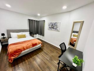 Cozy 3BR Home With Pool, Yard, Garage, and 80 inch TV! - 6