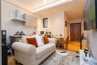 BMJ sleek homes - 7