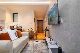 BMJ sleek homes - 6