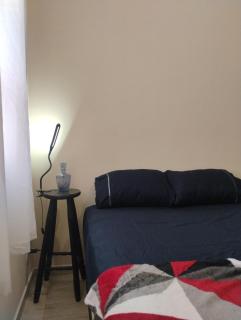 House with one bedroom and backyard - 1