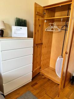 lovely bedroom in Newbridge - 4