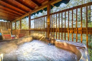 Gatlinburg Cabin-Mtn View-Hot Tub-Theater Room - 6