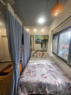 Retro Bandra - Cozy Comfort in a Heritage Village - 4