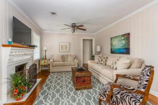 647 Demere Way - 9