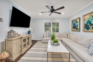 Demere House Condo #6 - 8
