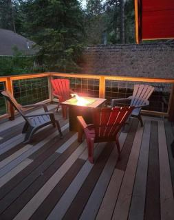 Chalet at the base of Schweitzer Mountain - 7